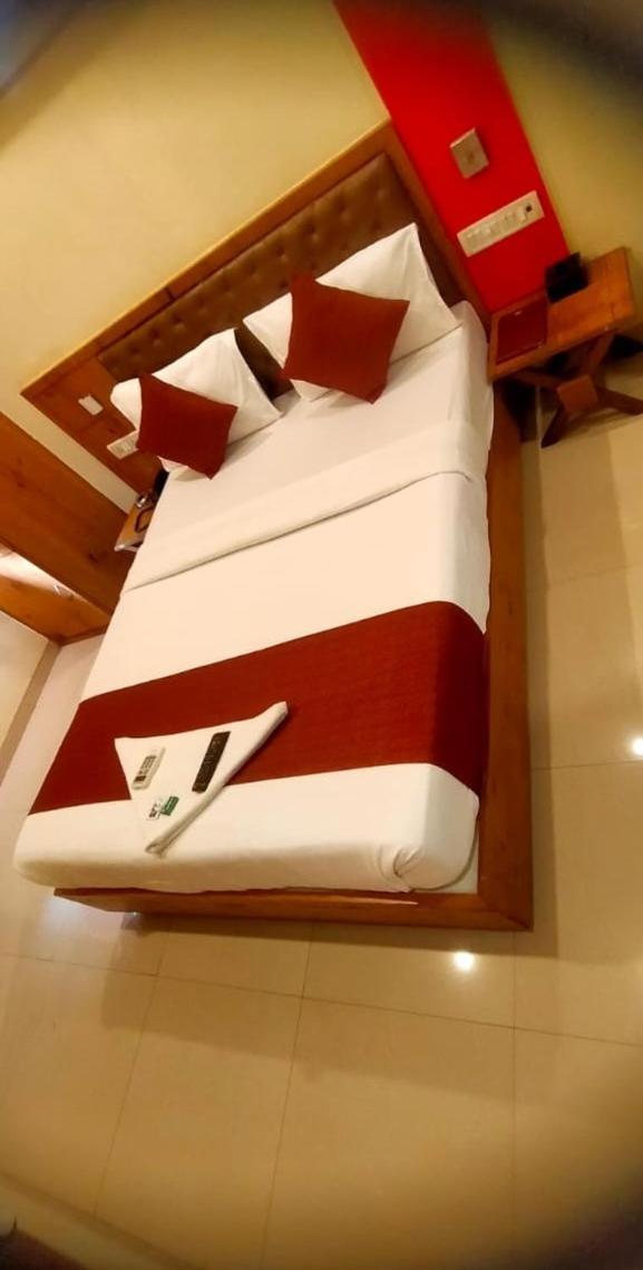 Grandeur By Avion Palace Near T2 International Airport Apartment Mumbai